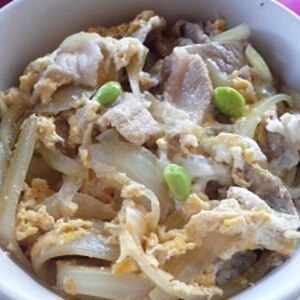 めんつゆで簡単☆豚肉の卵とじ丼☆